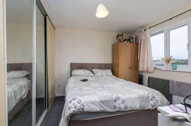 Ravenspurn bedroom